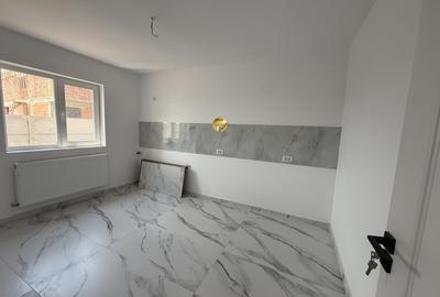 Casă individuală cu 4 camere cu Teren 200 Mp în Haliu - 3