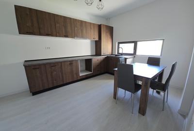 Casă cu 4 camere cu Teren 300 Mp în Berceni - 3