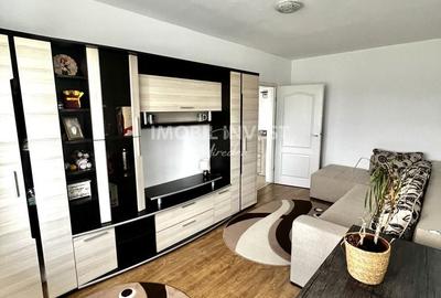 Apartament cu 3 camere în Cetate