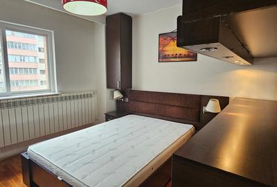 Ap cu 4 camere situat pe Calea Moșilor, aproape de intersecția cu M. Eminescu - 6