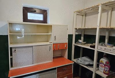 Casă cu 3 camere în Central