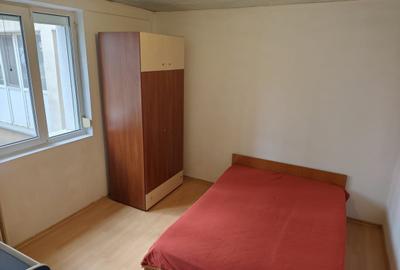 Apartament decomandat în Drumul Taberei