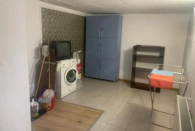 Casa de inchiriat - 200 mp - 6 dormitoare - Str. Tecuci - 9