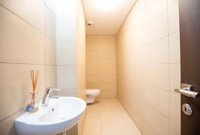 Skyline Haven: 1‑Bedroom Apartment With Penthouse Vibes - 5