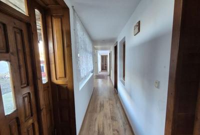 Casă cu 4 camere cu Teren 1933 Mp în Central - 9