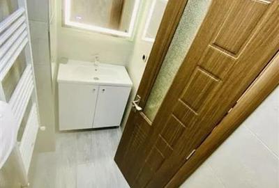 Apartament cu 2 camere decomandat, mobilat în Tractorul - 12