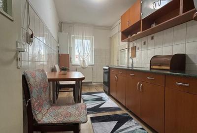 Apartament cu 3 camere în zona Craiter, COD 8263 - 6