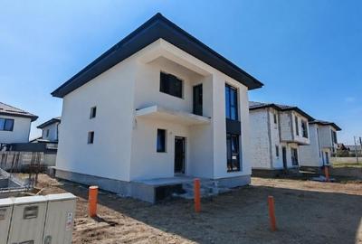 Casă individuală cu 6 camere cu Canalizare în Central - 8
