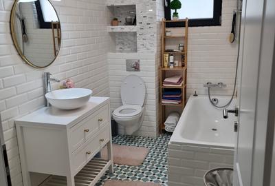 Apartament cu 3 camere decomandat în Muncii