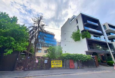 Apartament de vanzare in vila cu curte de 300mp MENUETULUI- Piata Presei Libere - 14
