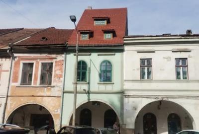 Casă cu 5 camere cu Teren 400 Mp în Central - 2