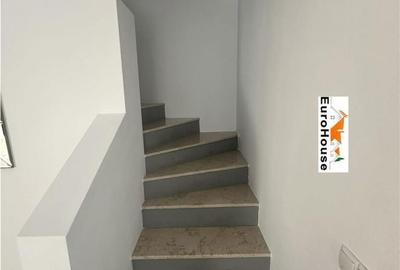 Casă cu 3 camere în Cetate - 15