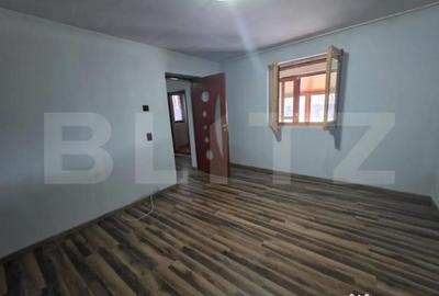 Casă cu 4 camere cu Teren 1710 Mp în Central - 13