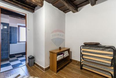 Casa / Vila cu 7 camere de vanzare - 30