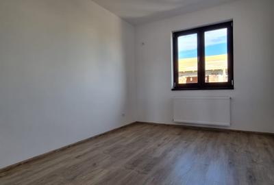 Predare la Cheie, Curte Amenajata, Toate Utilitatile in Uz - 7