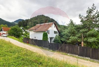 Vila cu 6 camere, teren 427 mp, Bunloc, Sacele