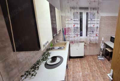 Apartament 4 camere zona Titan metrou - 3