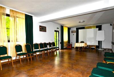 Complex turistic,afacere la cheie,3 vile, teren 7.700 mp,pan - 18