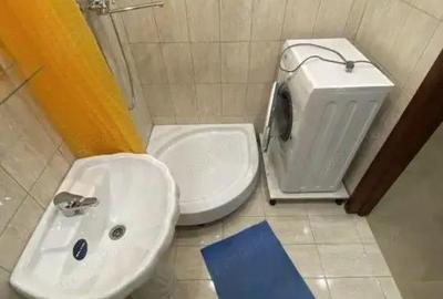 Garsoniera de inchiriat zona Tractorul gata de mutat - 3