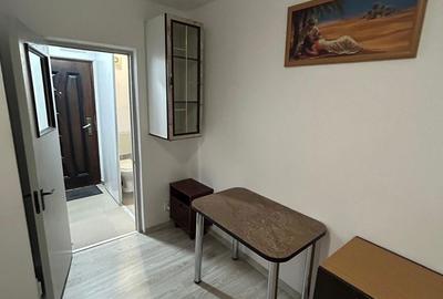 Garsonieră în Baza 3 - 2