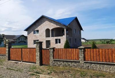 Casă cu 4 camere în Sasca Nouă - 2