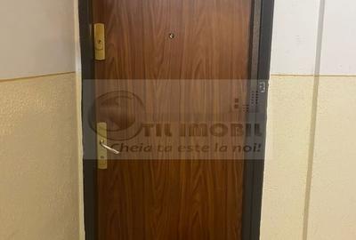 Apartament cu 3 camere decomandat, mobilat în Nicolina - 15