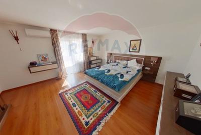 Casă cu 5 camere cu Teren 5204 Mp în Central - 20