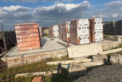 Casă cu Teren 685 Mp în Central