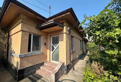 Casă cu 3 camere cu Teren 265 Mp în Central