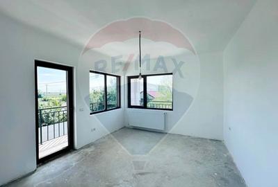 Duplex Elegant P+1E in Crevedia - 14