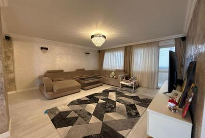 Apartament cu 4 camere decomandat în Central - 1