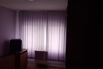 Apartament cu 3 camere decomandat în Exterior Vest - 5