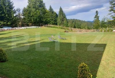 Casă cu 4 camere cu Teren 3450 Mp în Central - 2