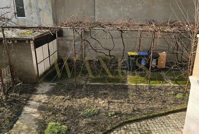 Casă cu 4 camere cu Canalizare în Central - 5