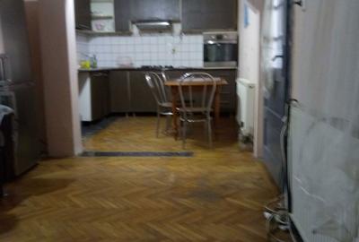 Spațiu comercial, de 320 mp, în Central - 14