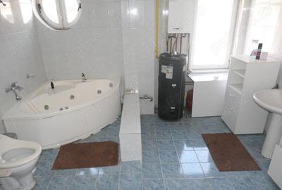 Apartament 3 camere foarte spatios, bloc tip asocia?ie, central - zona Pia?a Romana Apartament 3 camere foarte spatios, bloc tip asocia?ie, central - zona Pia?a Romana - 5