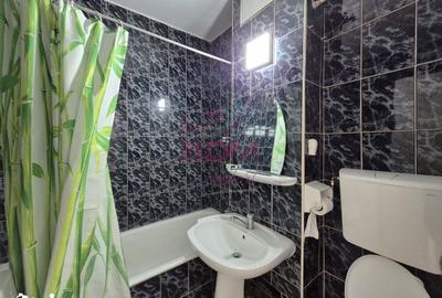 Apartament cu 4 camere decomandat în Central - 1