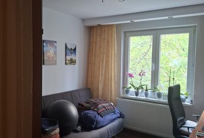 Apartament cu 3 camere decomandat în Drumul Taberei - 4