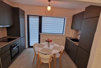 Apartament cu 3 camere decomandat, mobilat în Industriilor - 1