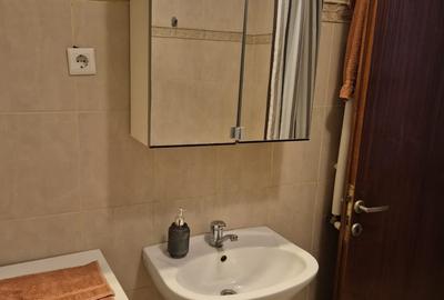 Apartament cu 2 camere decomandat în Polonă - 8