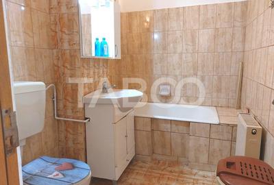 Apartament de inchiriat 3 camere decomandate parter zona Strand Sibiu - 7