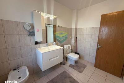 Casă cu 3 camere cu Teren 200 Mp în Central - 2
