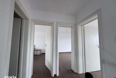 Casă cu 5 camere cu Teren 369 Mp în Soarelui - 8