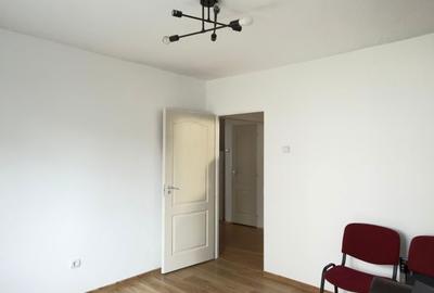 Apartament cu 2 camere decomandat în Central - 4