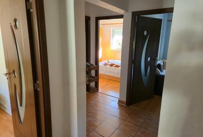 Apartament cu 4 camere decomandat, mobilat în Central - 8