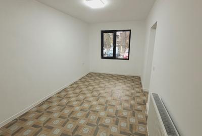 Spațiu comercial, de 37 mp, în Central - 3