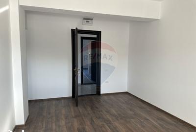 Spațiu comercial, de 690 mp, în Alexandru cel Bun - 13