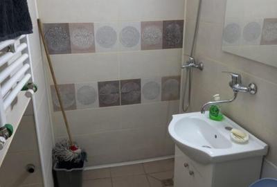 Apartament cu 2 camere semidecomandat în Gara de Nord