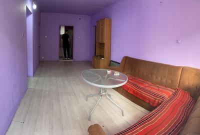 Casă cu 4 camere în Central - 2