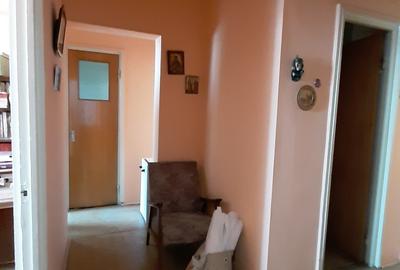 Apartament 3 camere de vânzare – Drumul Taberei, cu centrala termica ! - 12